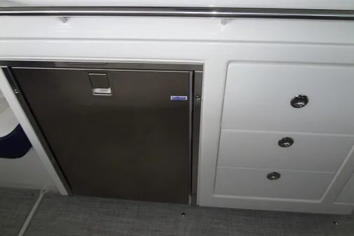 Formula 380 Super Sport Crossover I/O image