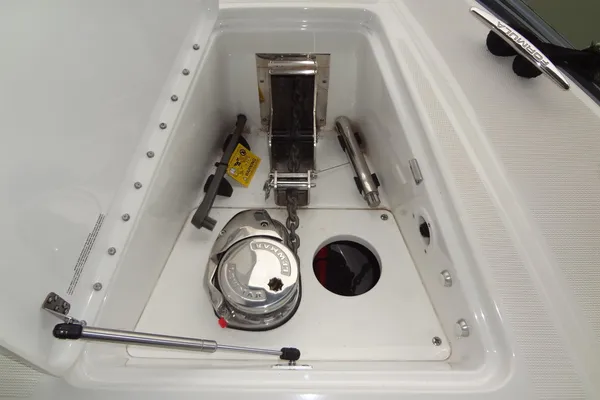 Formula 380-SUPER-SPORT-CROSSOVER-I-O image