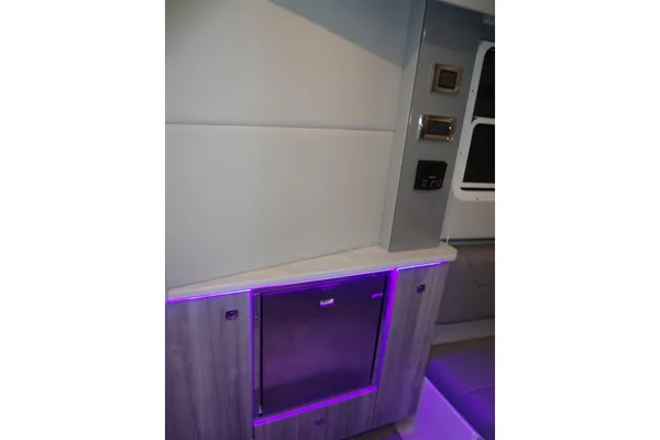 Formula 380-SUPER-SPORT-CROSSOVER-I-O image