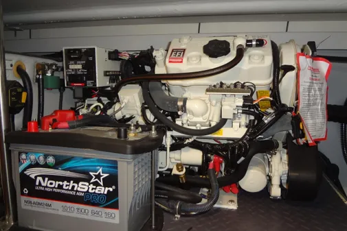 Formula 380 Super Sport Crossover I/O image