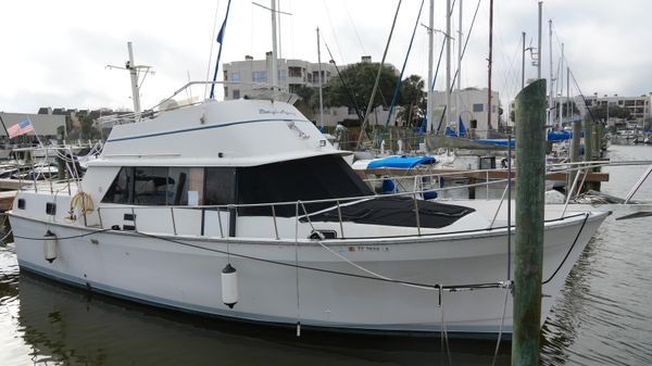 Mainship 400 Trawler 