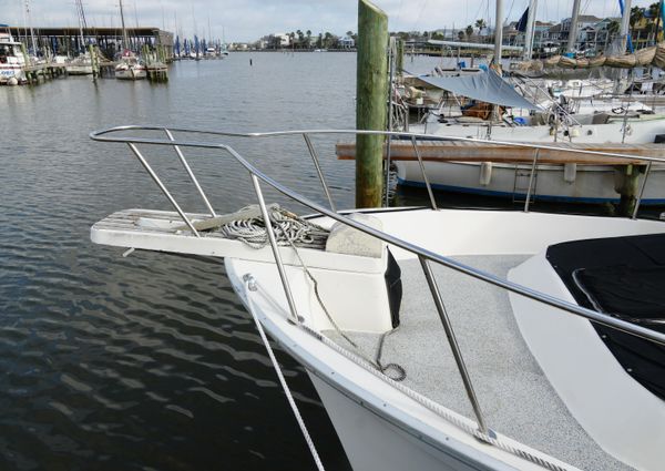 Mainship 400 Trawler image