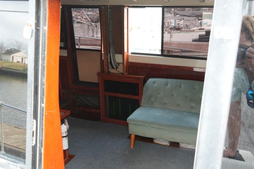 Mainship 400 Trawler image