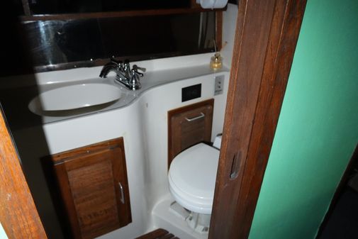 Mainship 400 Trawler image