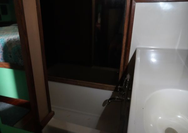 Mainship 400 Trawler image