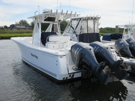 Southport 29 Center Console image