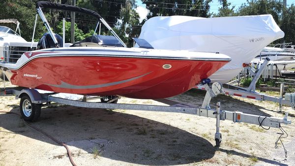 Bayliner Element M17