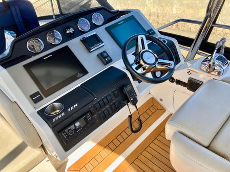 Sea Ray Fly 510 image