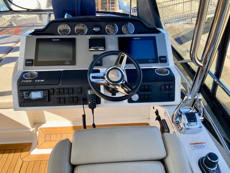 Sea Ray Fly 510 image