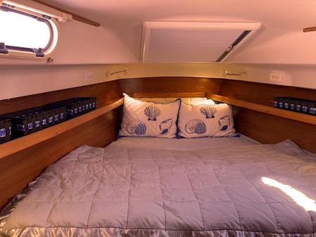 Catalina Catalina Morgan 440 Deck Salon image