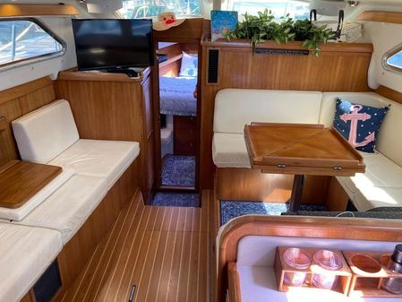 Catalina Catalina Morgan 440 Deck Salon image