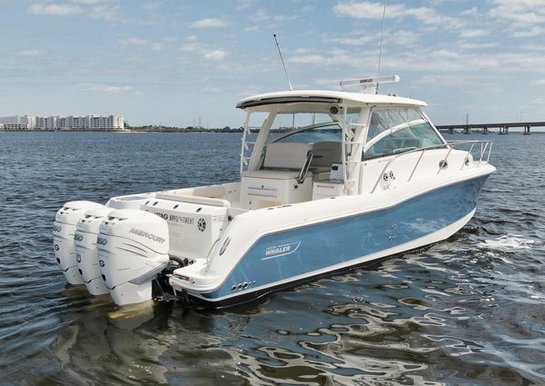 Boston Whaler 345 Conquest image