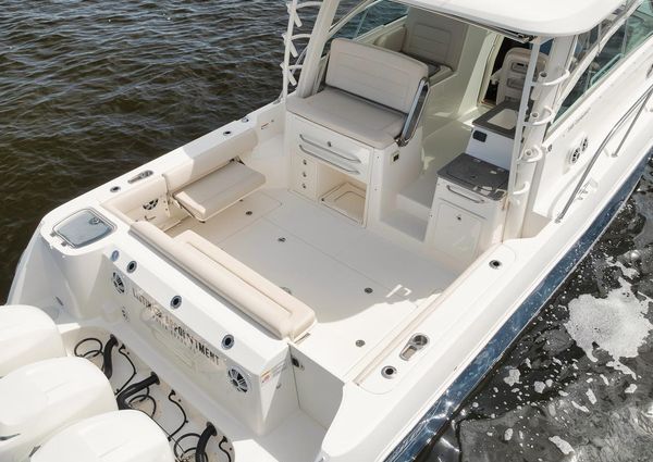 Boston Whaler 345 Conquest image