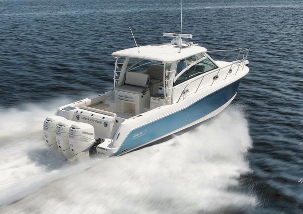 Boston Whaler 345 Conquest image