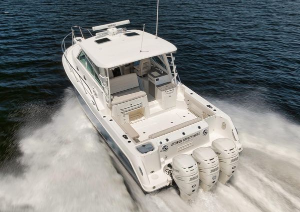 Boston Whaler 345 Conquest image