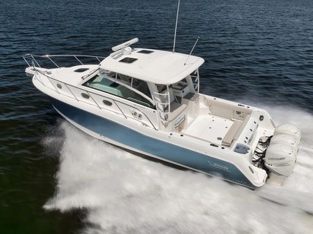 Boston Whaler 345 image