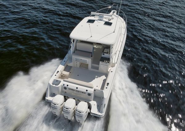 Boston Whaler 345 Conquest image