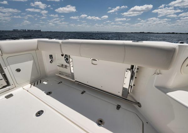 Boston Whaler 345 Conquest image