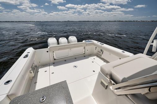 Boston Whaler 345 image