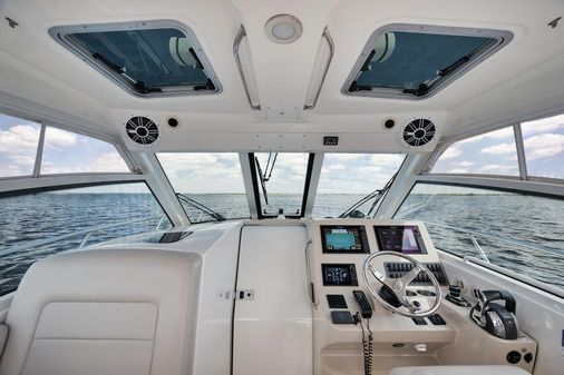 Boston Whaler 345 image