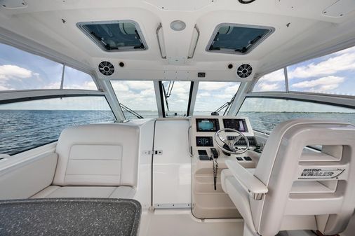 Boston Whaler 345 Conquest image