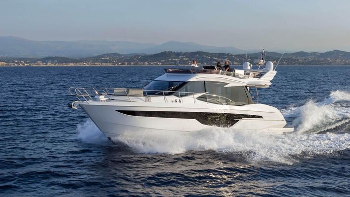 Galeon 500 Fly - main image