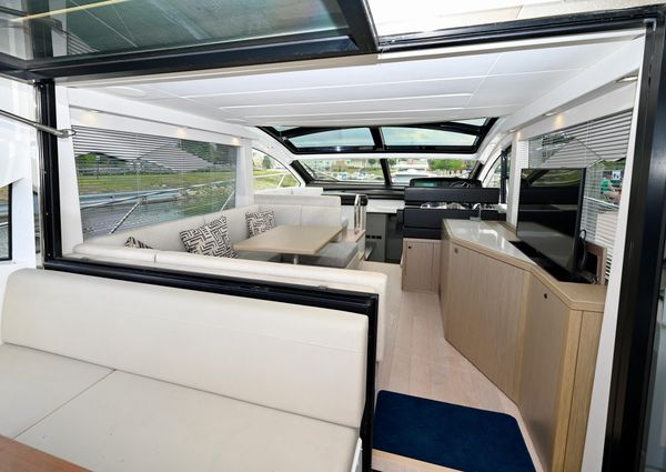 Sunseeker Predator 50 image