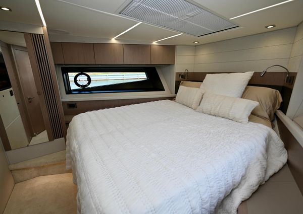 Sunseeker Predator 50 image