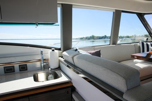 Tiara Yachts 49 COUPE image