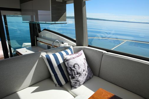 Tiara Yachts 49 COUPE image