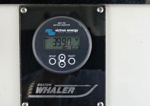 Boston-whaler 320-OUTRAGE image