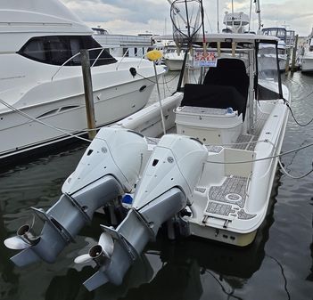 Boston-whaler 320-OUTRAGE image