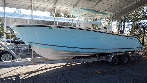 Cobia 280 Center Console