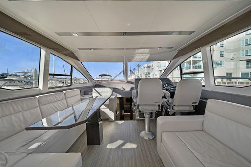 Cruisers Yachts 60 Fly image