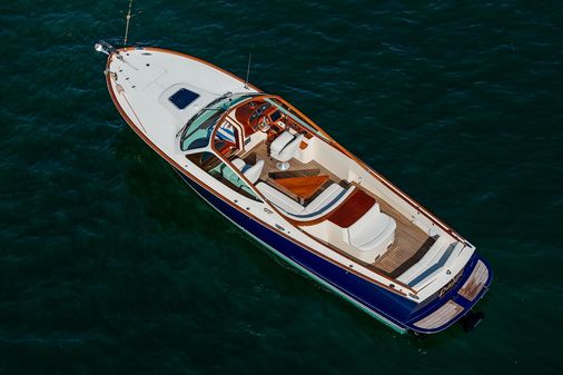 Hinckley Talaria 29 Runabout image