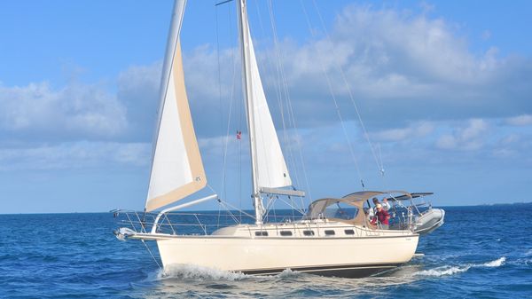 Island Packet Estero 