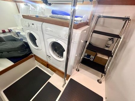 Sabre 48 Salon Express image