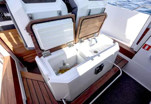 Axopar 2800-AFT-CABIN image