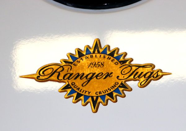 Ranger Tugs R-27 image