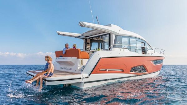 Sealine C 430 