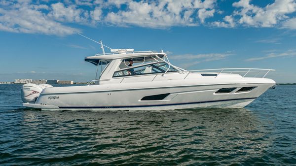 Intrepid 438 Evolution