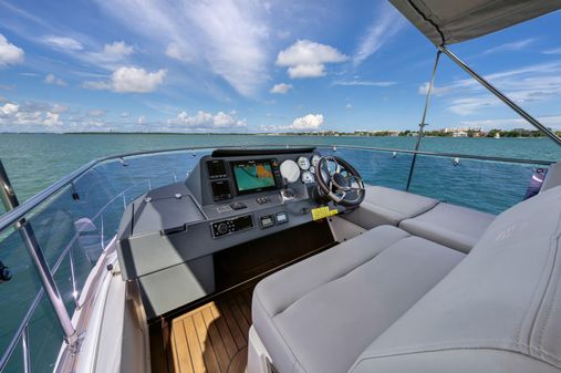 Sealine F380 image