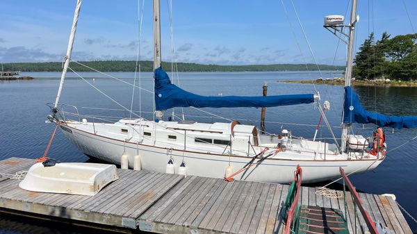 Alberg Yawl 37