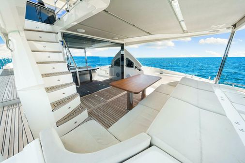 Absolute 60 FLYBRIDGE image