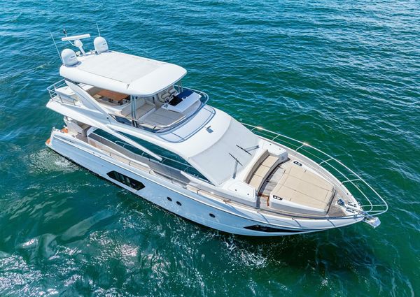 Absolute 60 FLYBRIDGE image