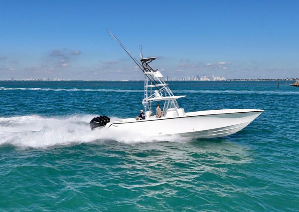 SeaVee 390Z image