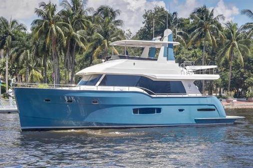 Outer-reef-trident 620 image