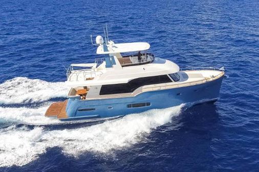 Outer-reef-trident 620 image