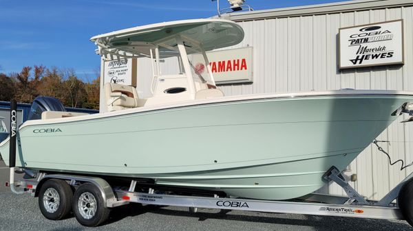 Cobia 240 CC