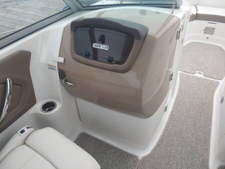 Chaparral 264 Sunesta image